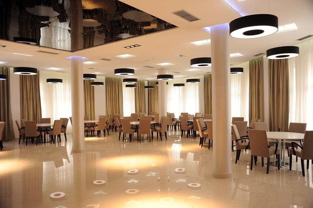 Garni Uni Elita Lux Hotel Ni Exterior foto