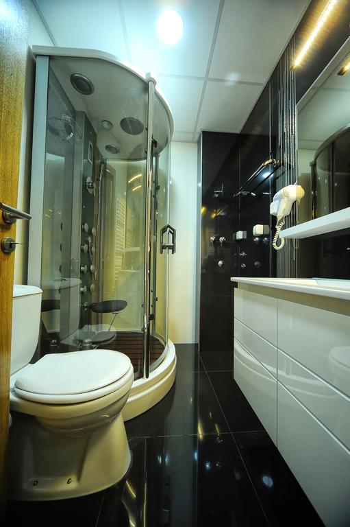 Garni Uni Elita Lux Hotel Ni Cameră foto